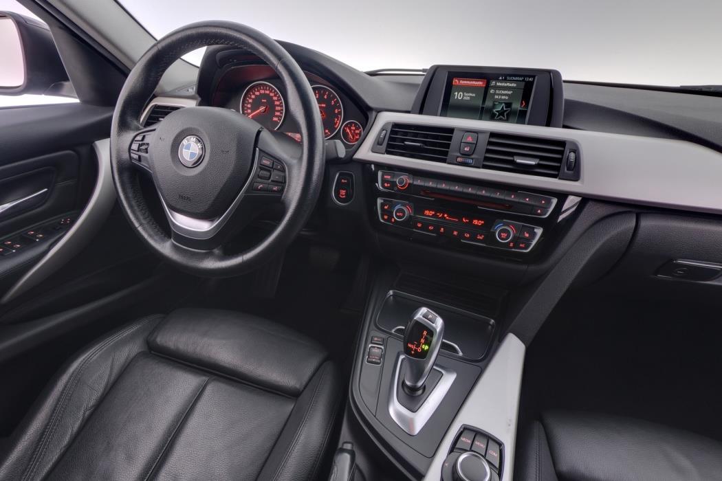 BMW 318 2018
