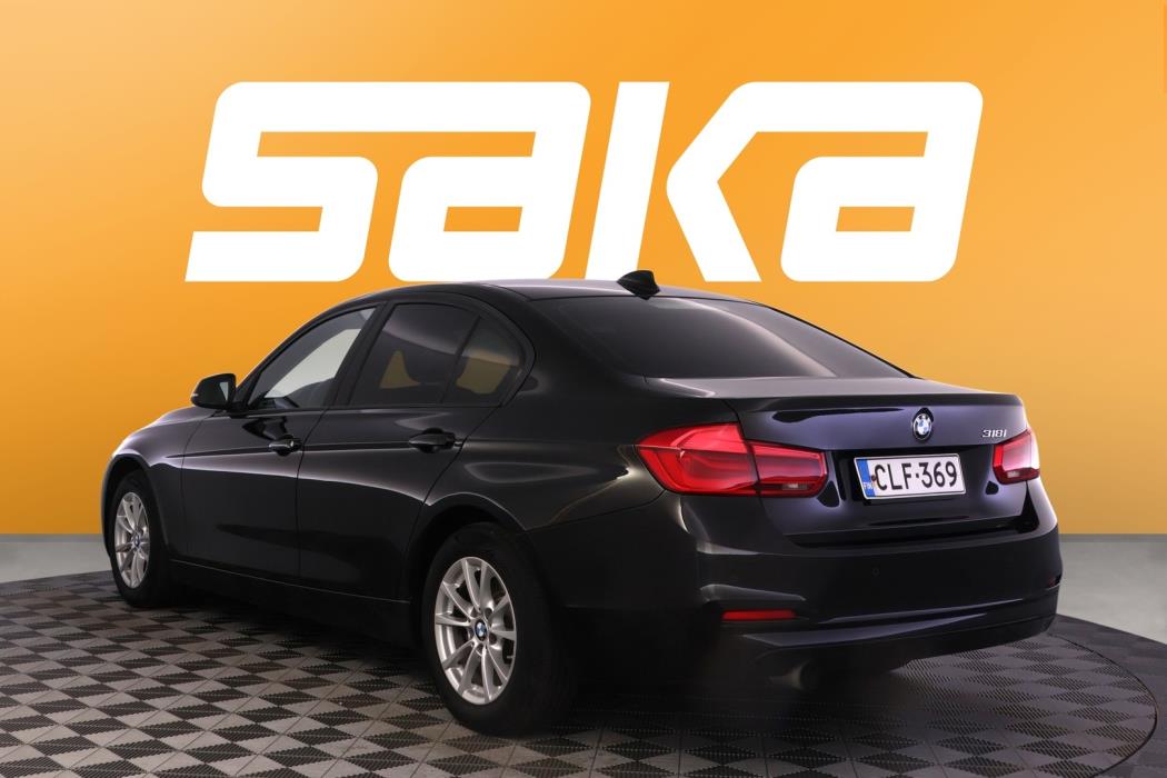 BMW 318 2018