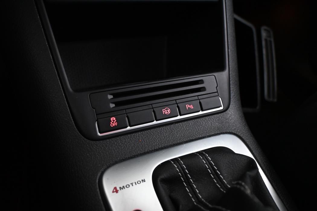 VOLKSWAGEN Tiguan 2015