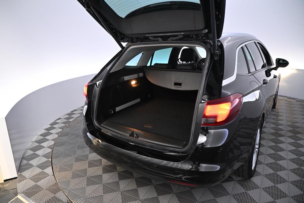 OPEL Astra 2018