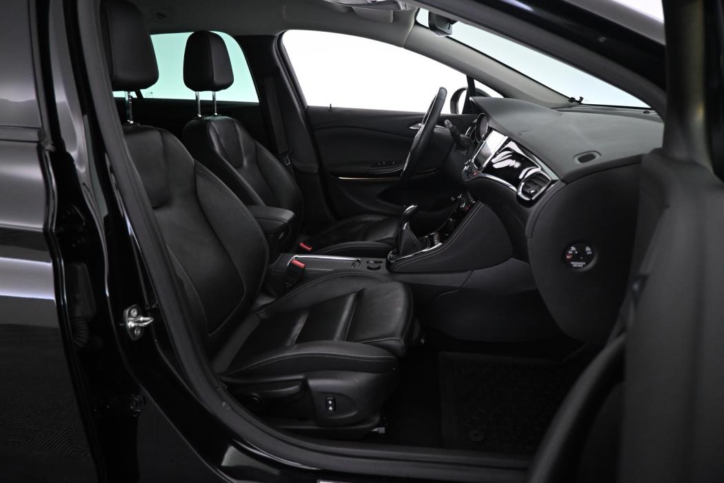 OPEL Astra 2018