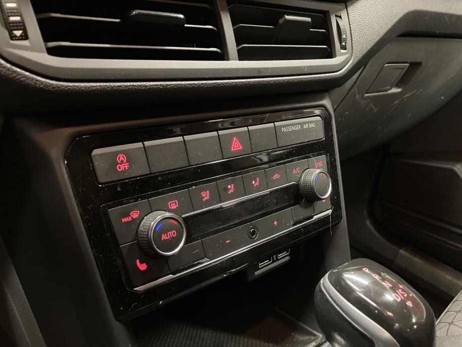 VOLKSWAGEN T-Cross 2019