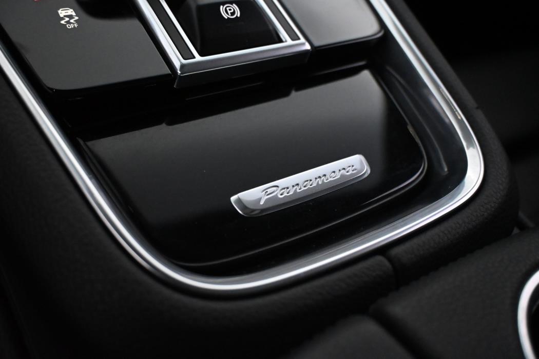 PORSCHE Panamera 2020