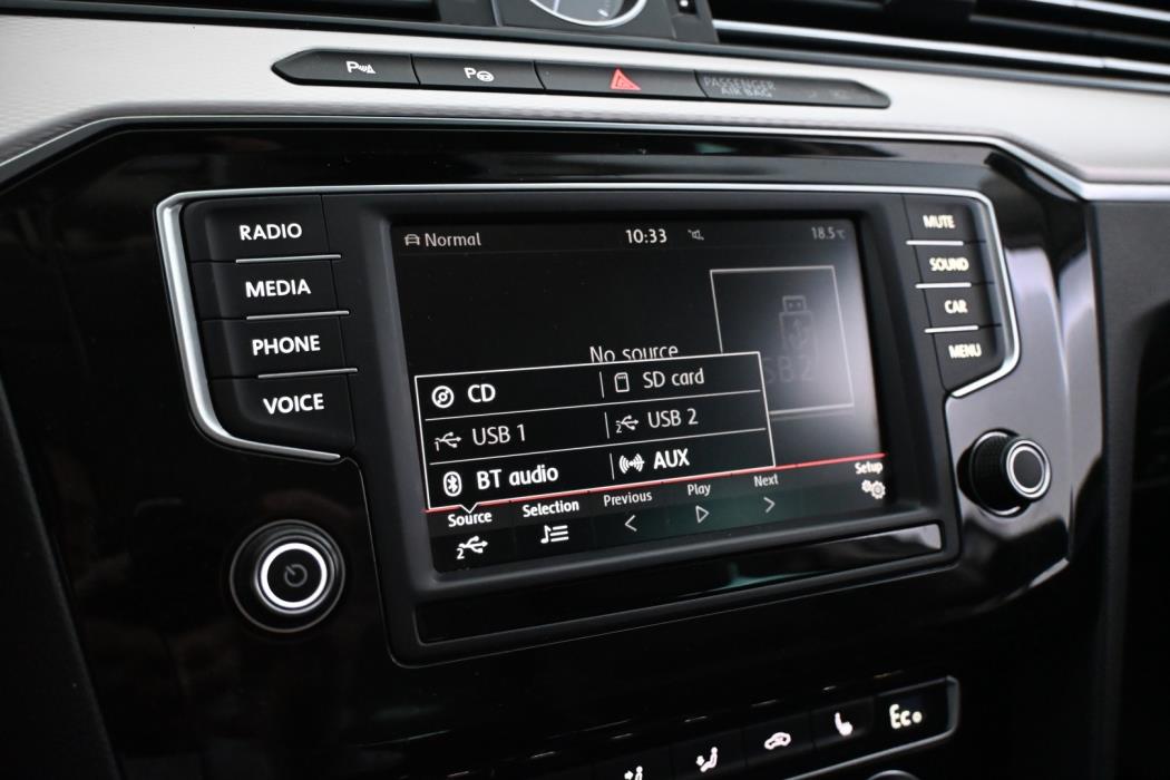 VOLKSWAGEN Passat 2016