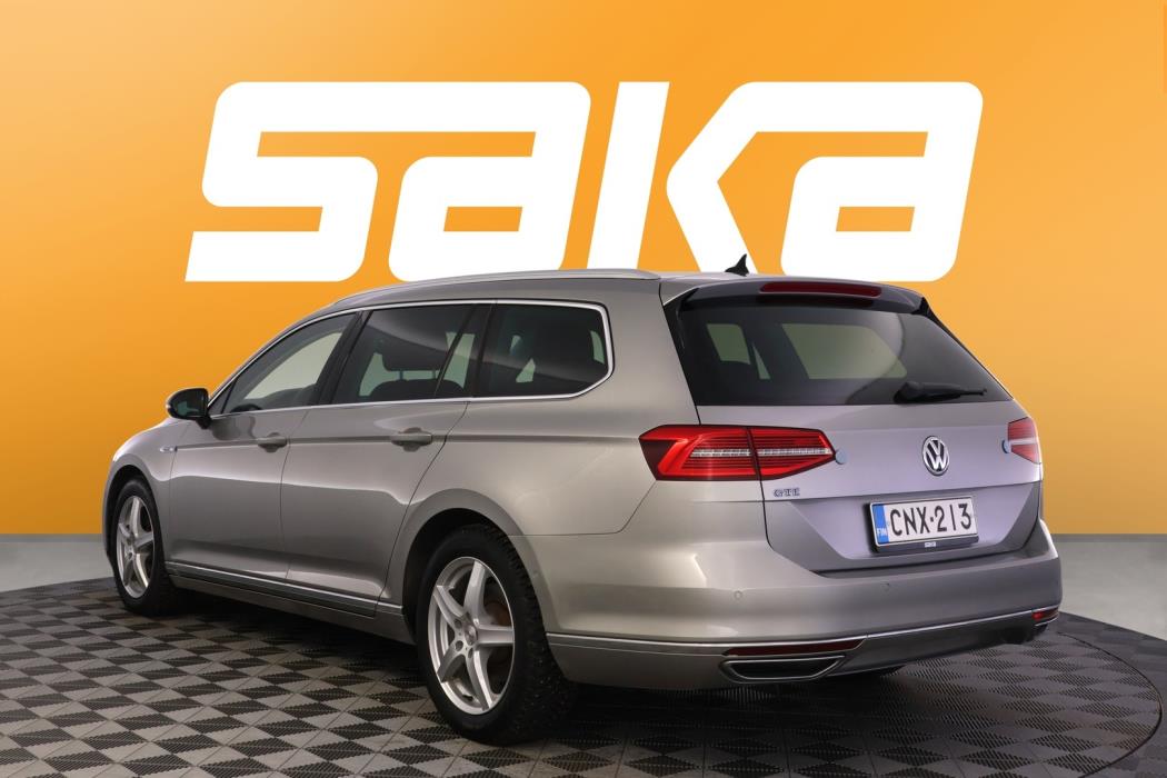 VOLKSWAGEN Passat 2016