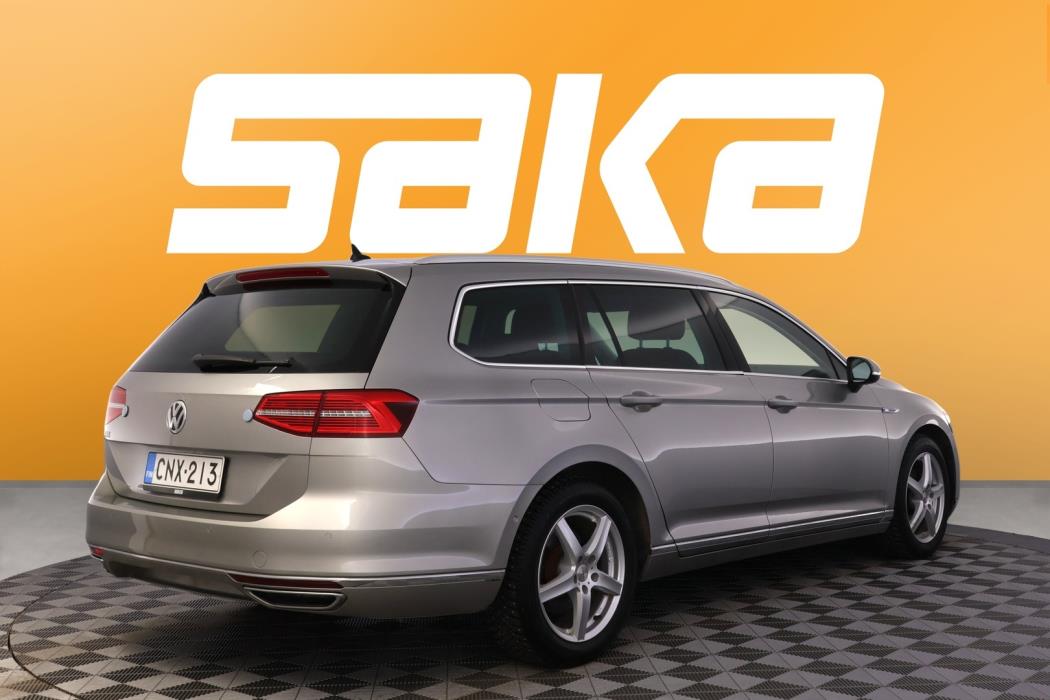 VOLKSWAGEN Passat 2016