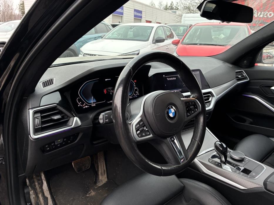 BMW 330 2020