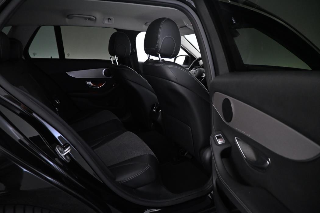 MERCEDES-BENZ C 2020