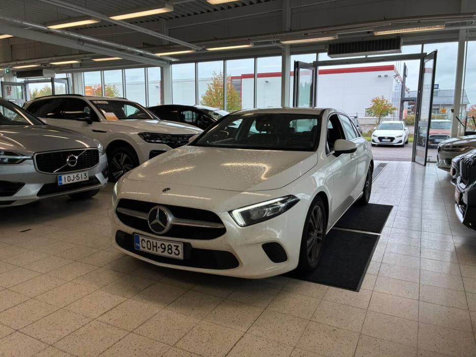 MERCEDES-BENZ A 2020