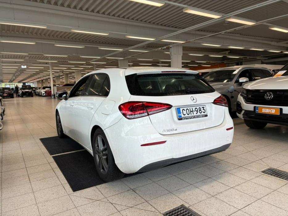 MERCEDES-BENZ A 2020