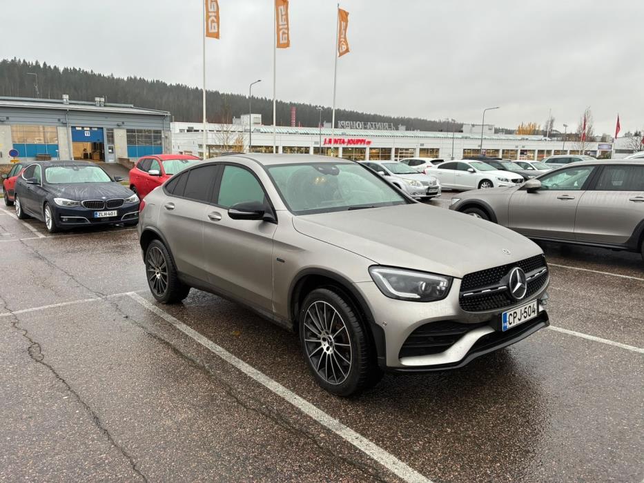 MERCEDES-BENZ GLC 2021