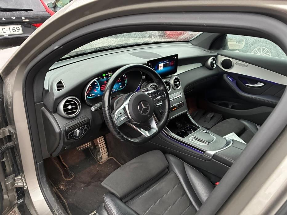 MERCEDES-BENZ GLC 2021