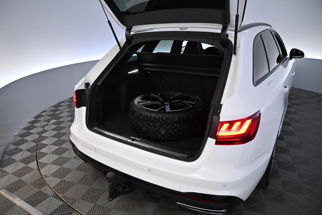 AUDI A4 2021