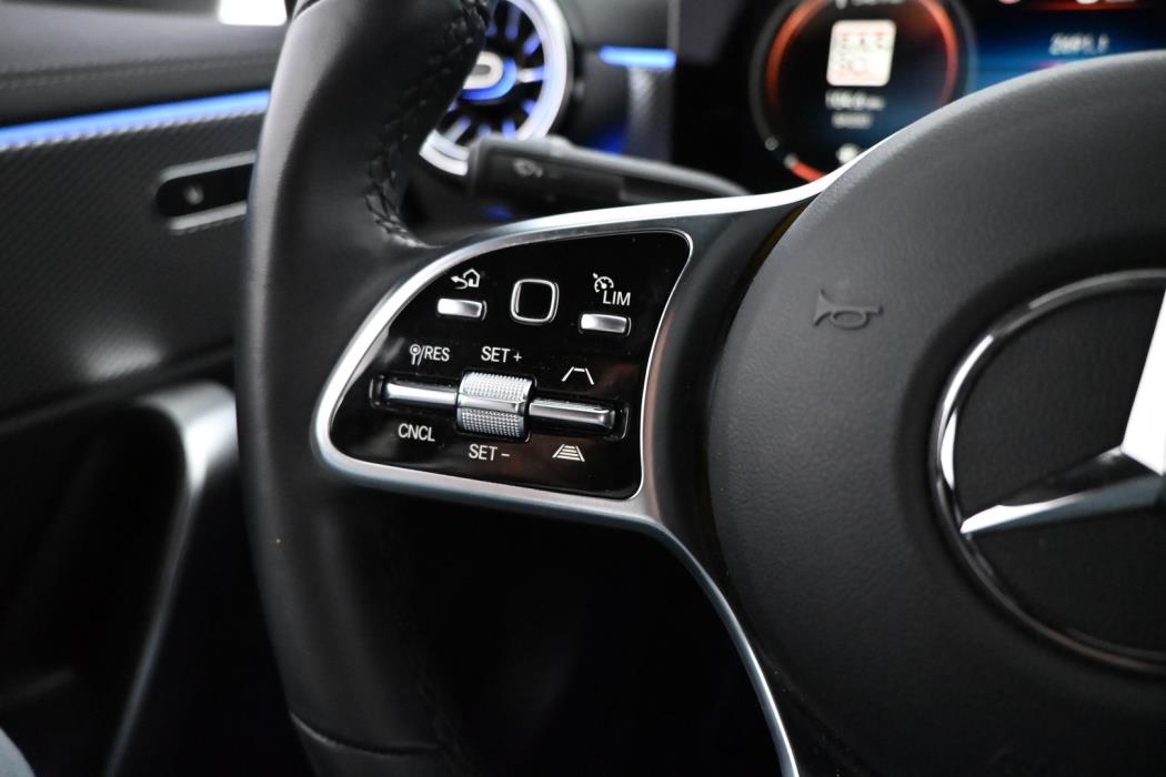 MERCEDES-BENZ CLA 2023