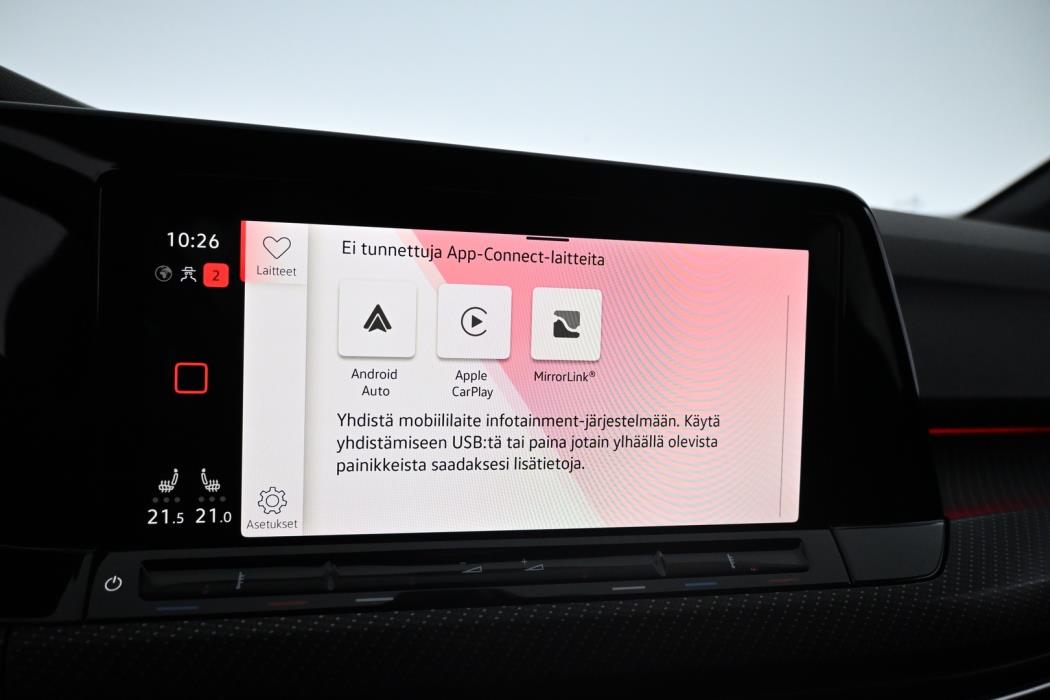 VOLKSWAGEN Golf 2023