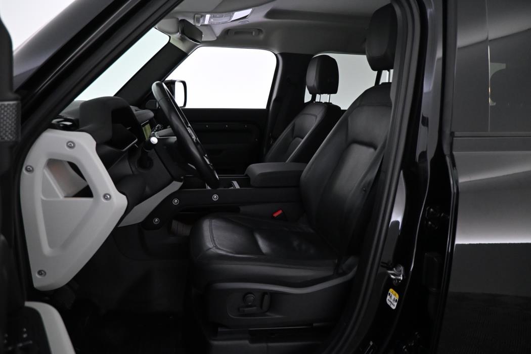 LAND ROVER Defender 2023
