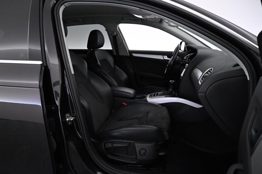 AUDI A4 2015
