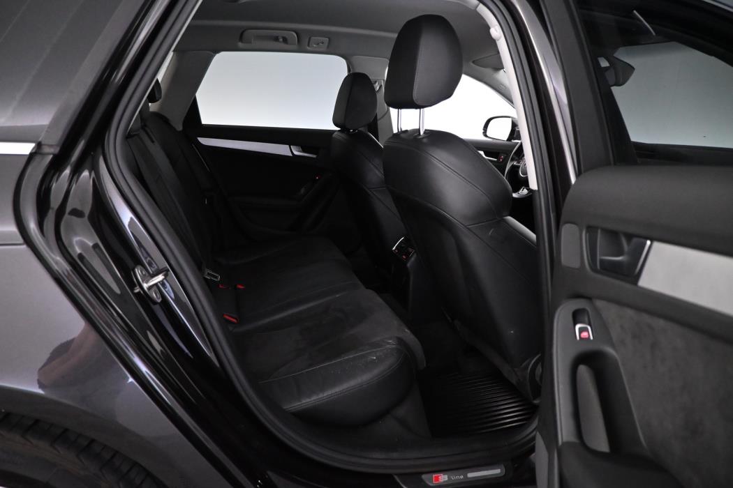 AUDI A4 2015