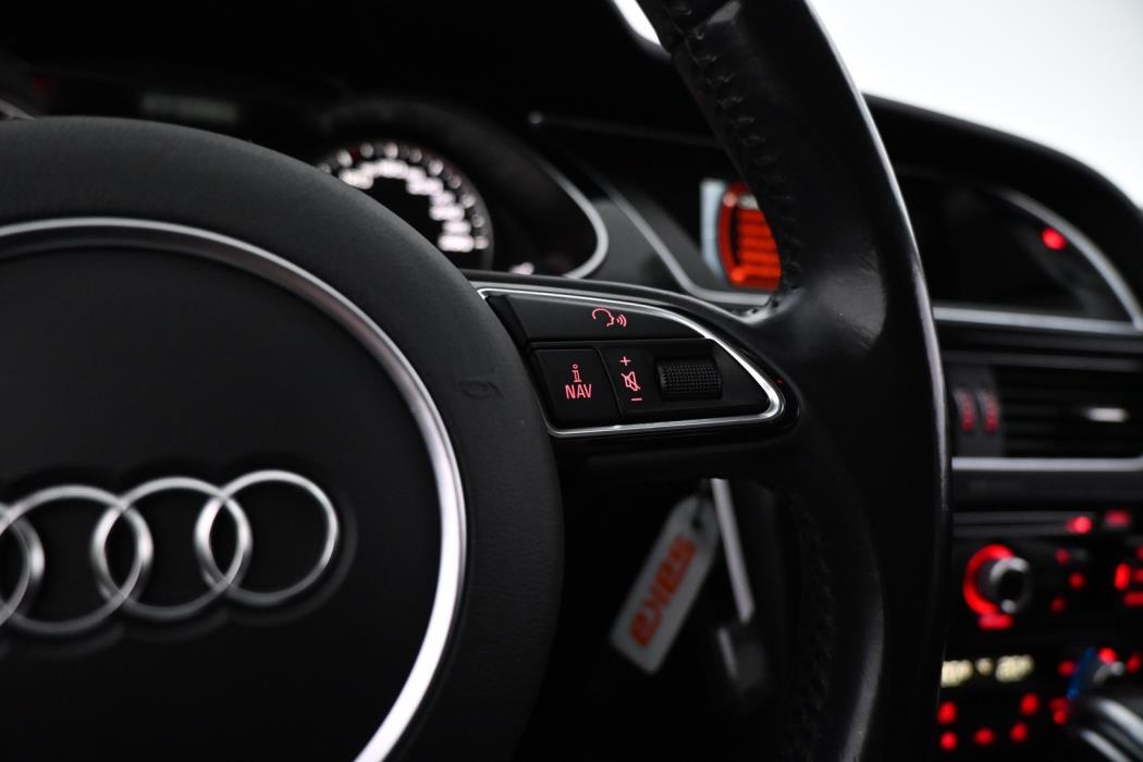 AUDI A4 2015