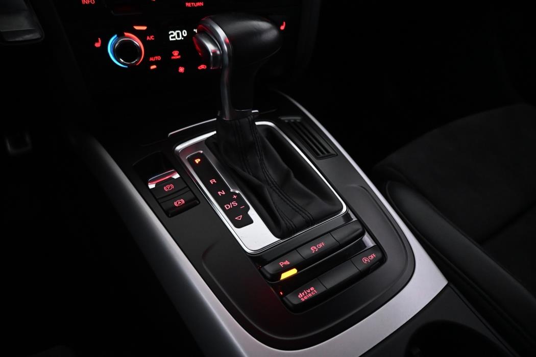 AUDI A4 2015