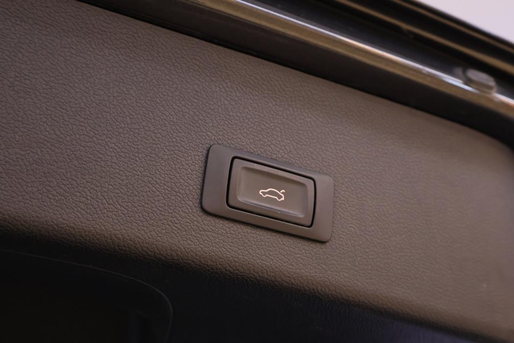 AUDI A4 2015