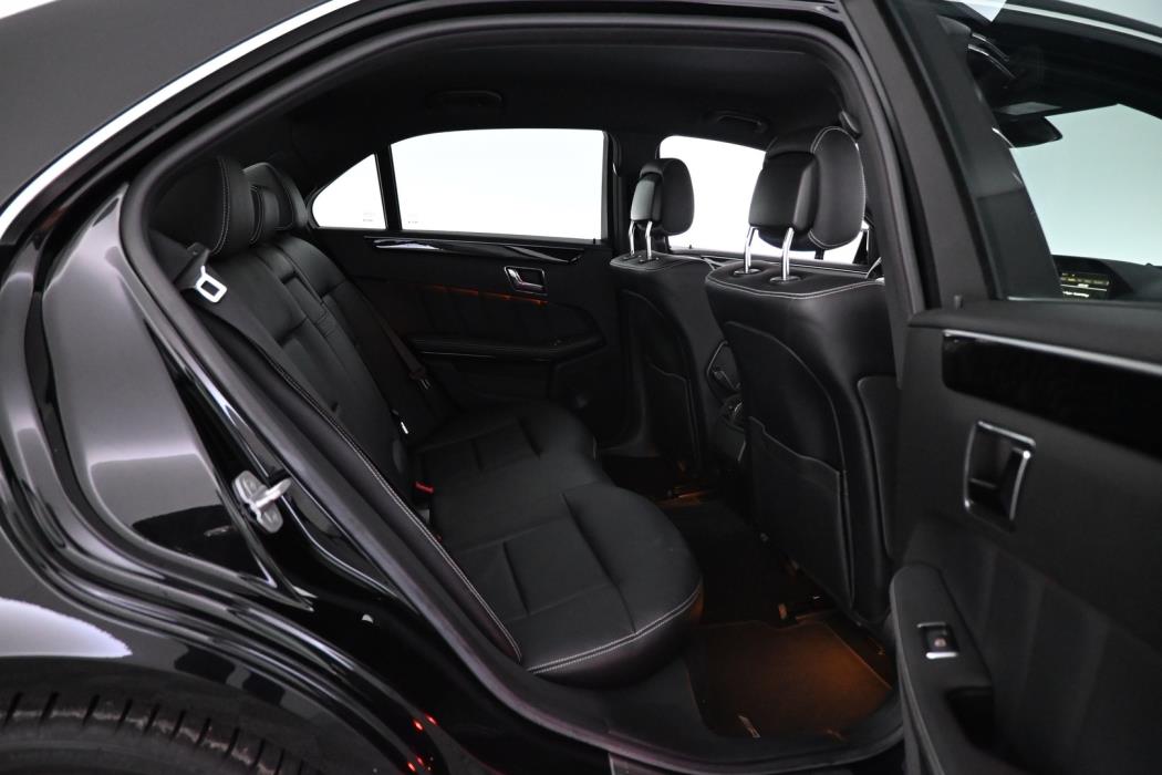 MERCEDES-BENZ E 2011