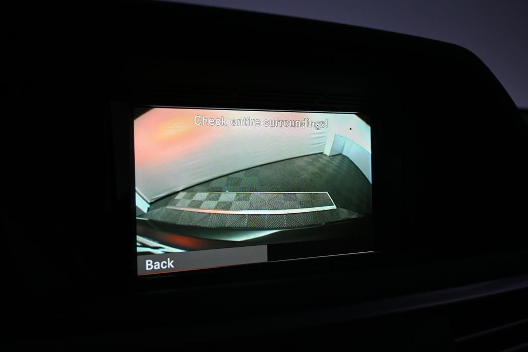 MERCEDES-BENZ E 2011