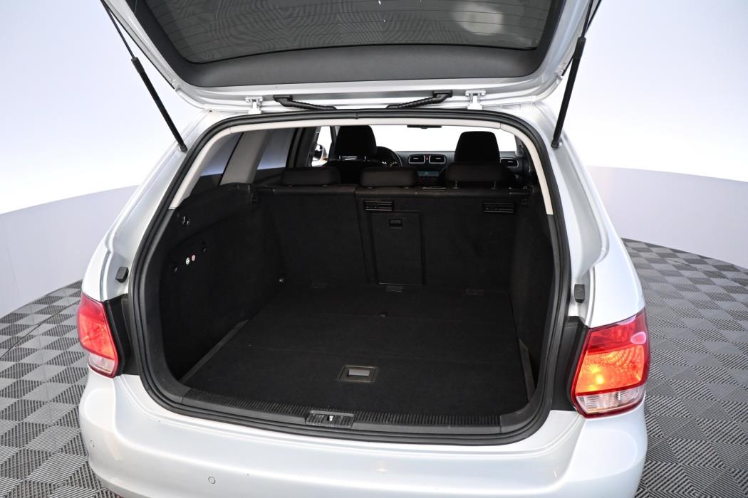 VOLKSWAGEN Golf 2013
