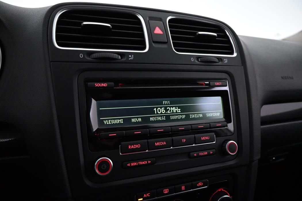 VOLKSWAGEN Golf 2013