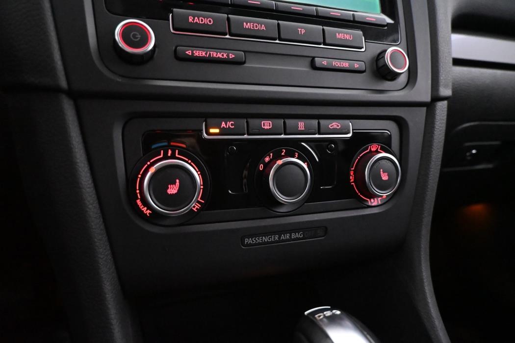 VOLKSWAGEN Golf 2013