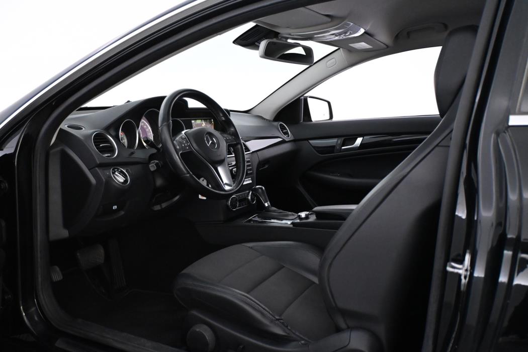 MERCEDES-BENZ C 2012