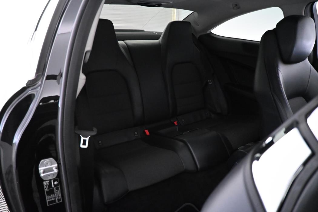 MERCEDES-BENZ C 2012