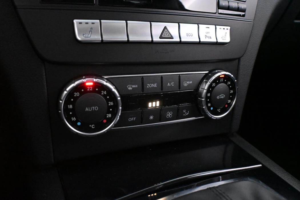 MERCEDES-BENZ C 2012