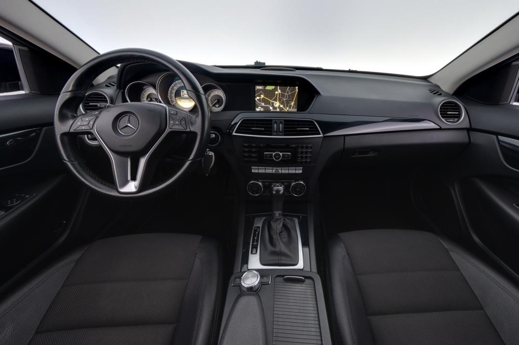 MERCEDES-BENZ C 2012