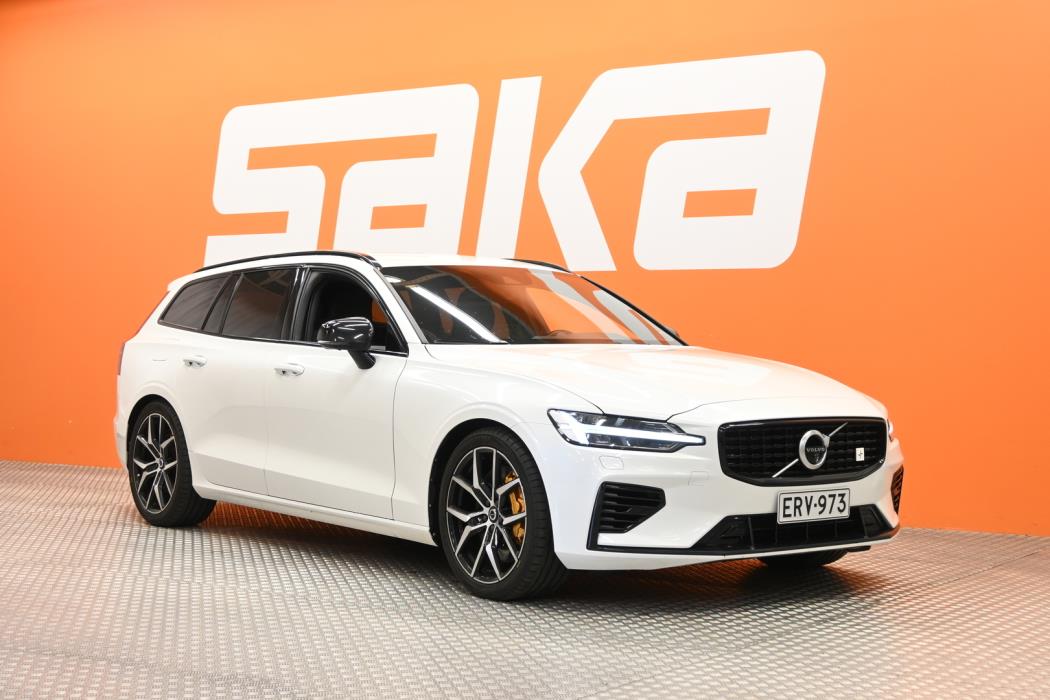 VOLVO V60 2020
