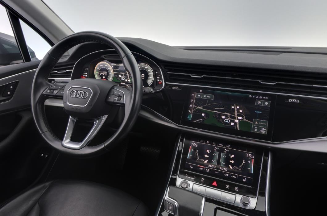 AUDI Q7 2021