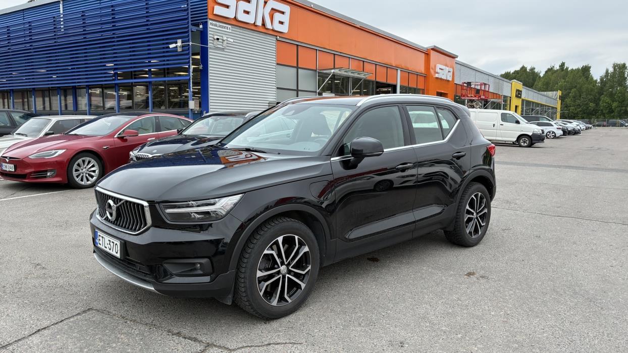 VOLVO XC40 2021