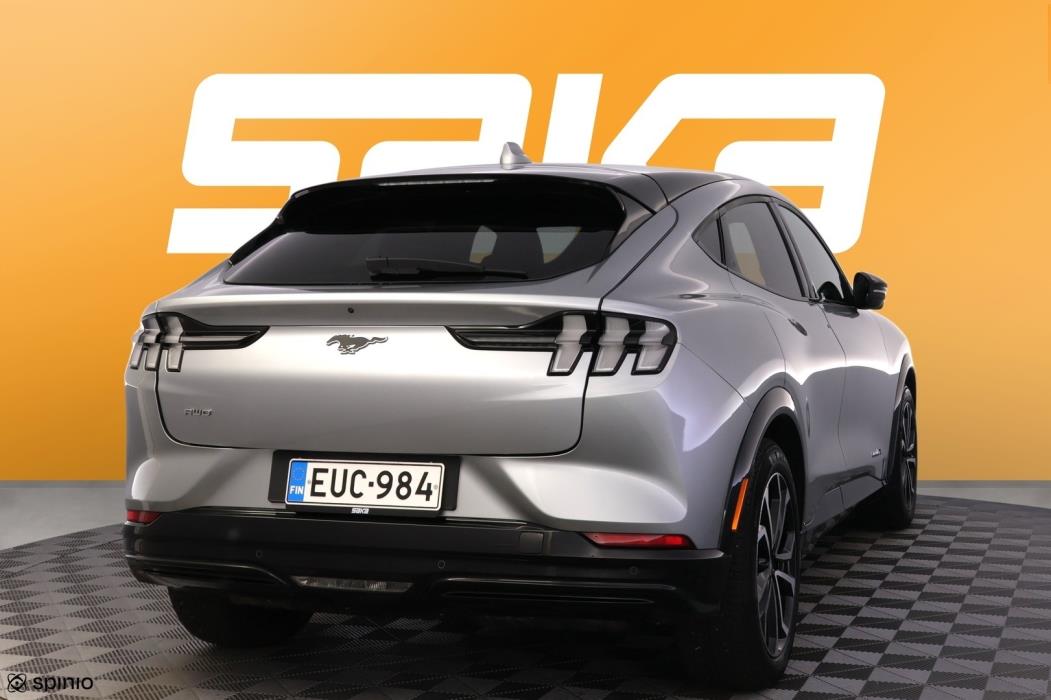 FORD Mustang Mach-E 2022