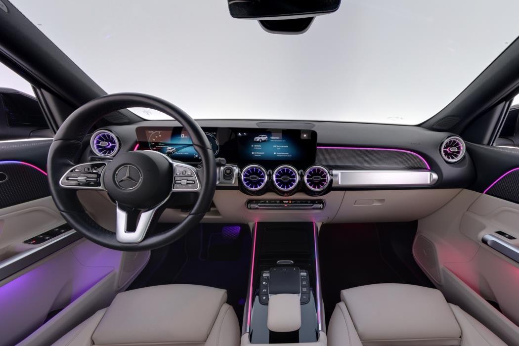 MERCEDES-BENZ EQB 2023