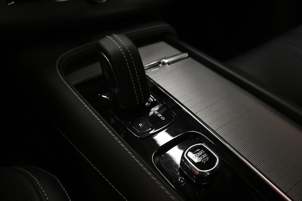 VOLVO XC90 2022
