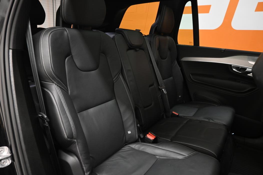 VOLVO XC90 2022