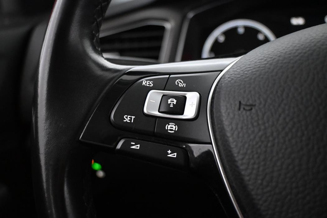 VOLKSWAGEN T-Roc 2019