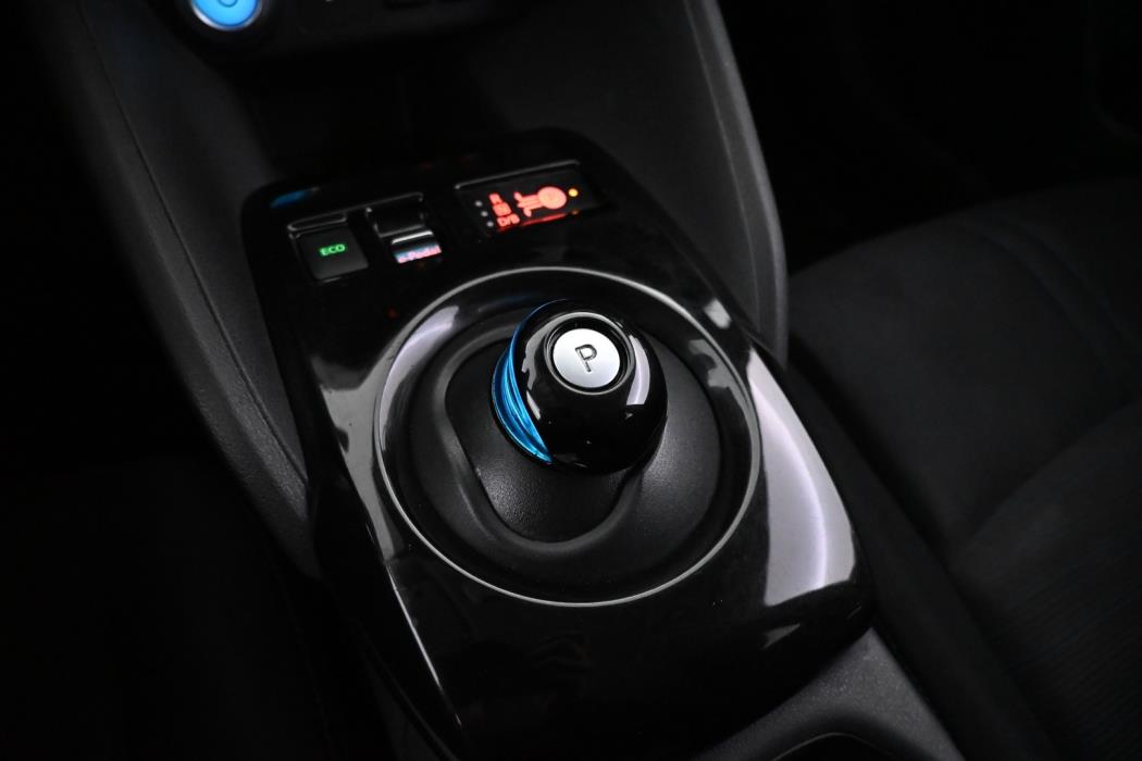 NISSAN Leaf 2018