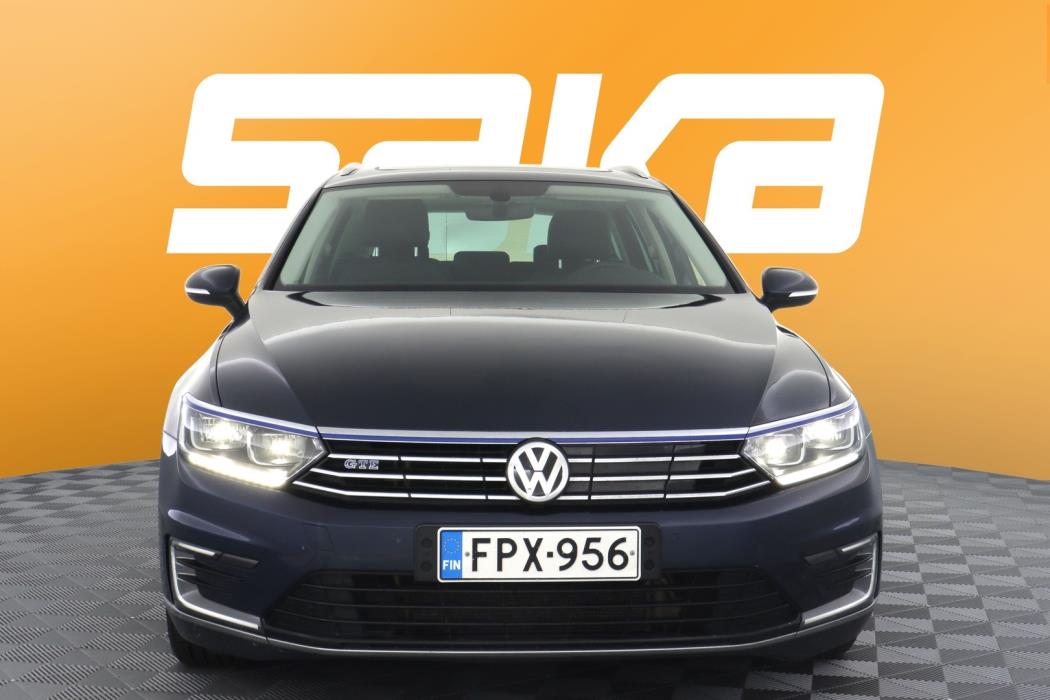 VOLKSWAGEN Passat 2017