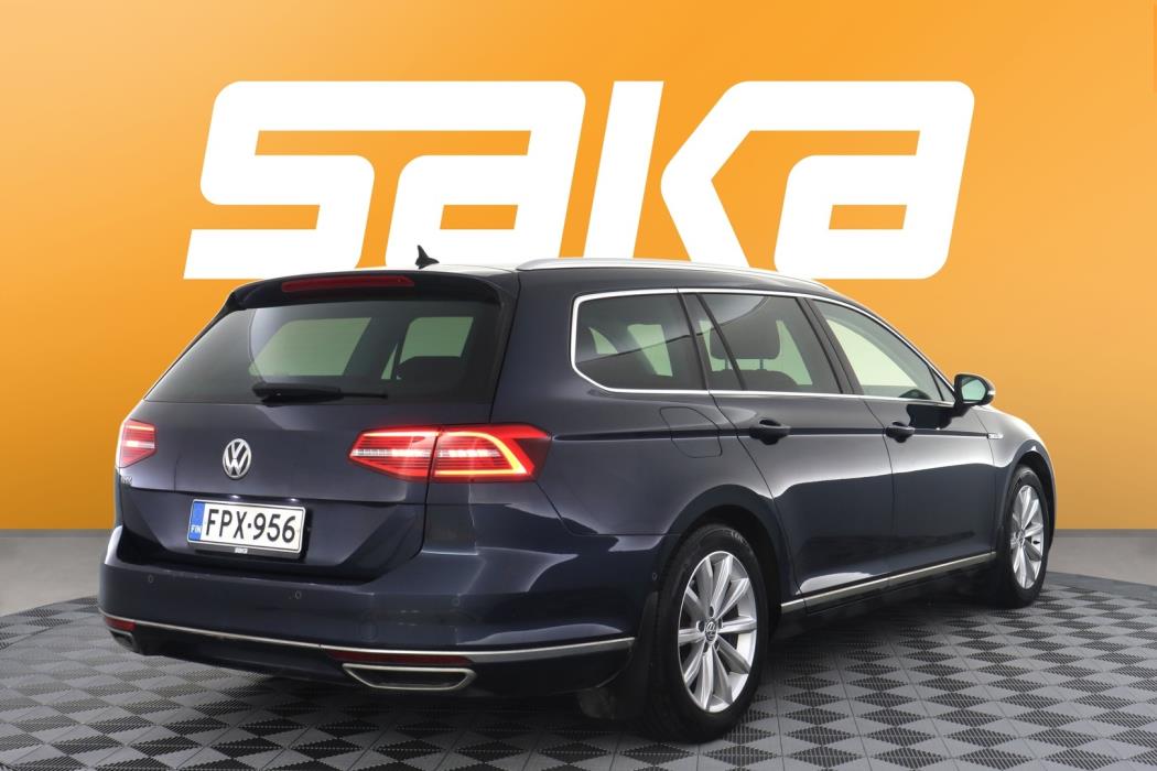 VOLKSWAGEN Passat 2017