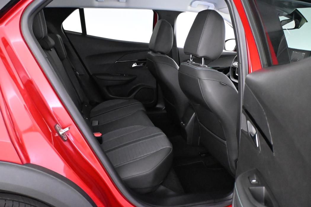 PEUGEOT 2008 2021
