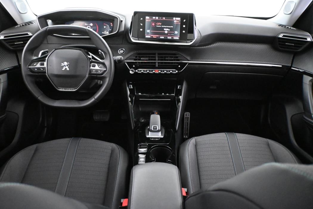 PEUGEOT 2008 2021