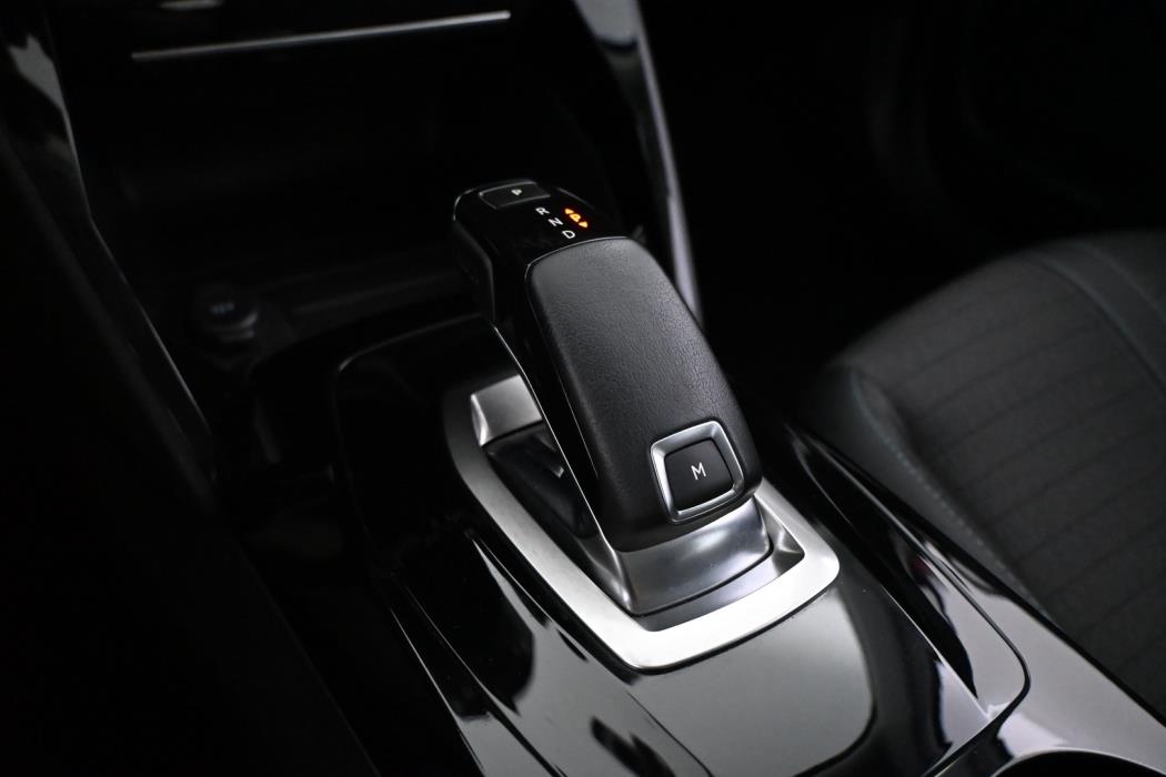 PEUGEOT 2008 2021