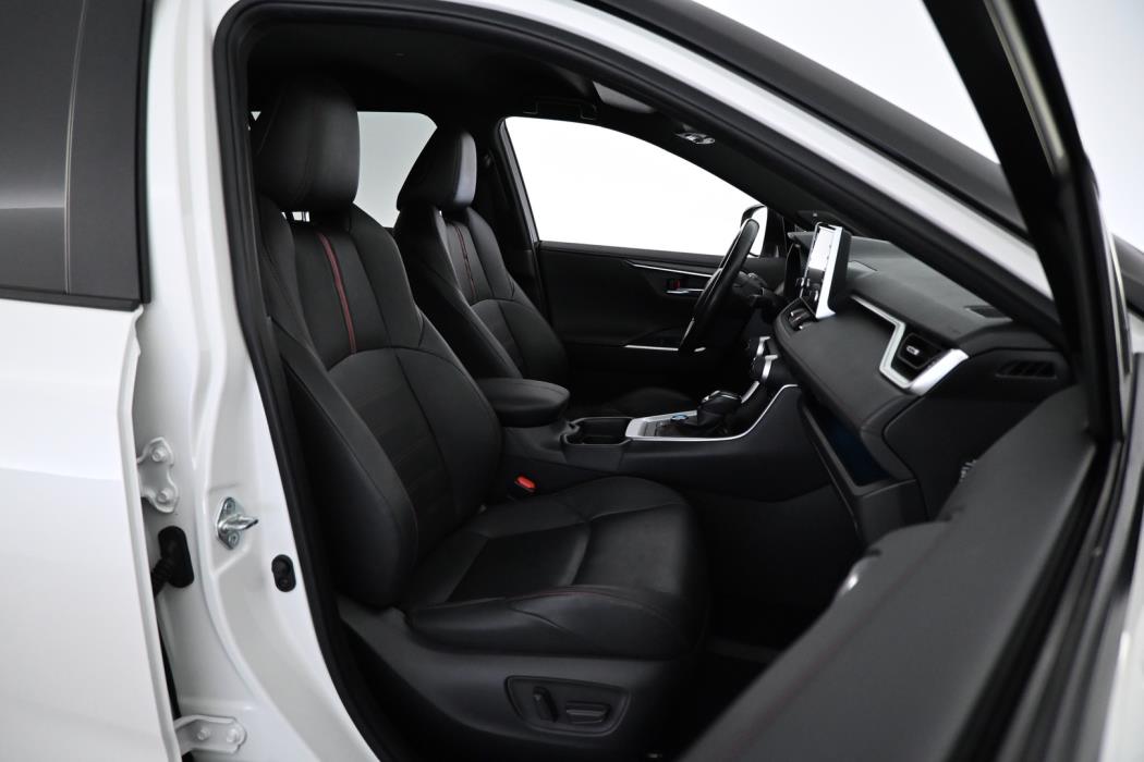 TOYOTA RAV4 PLUG-IN 2021