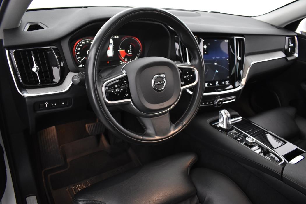 VOLVO V60 2019